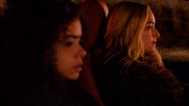 Джинни и Джорджия 2 сезон 3 серия онлайн